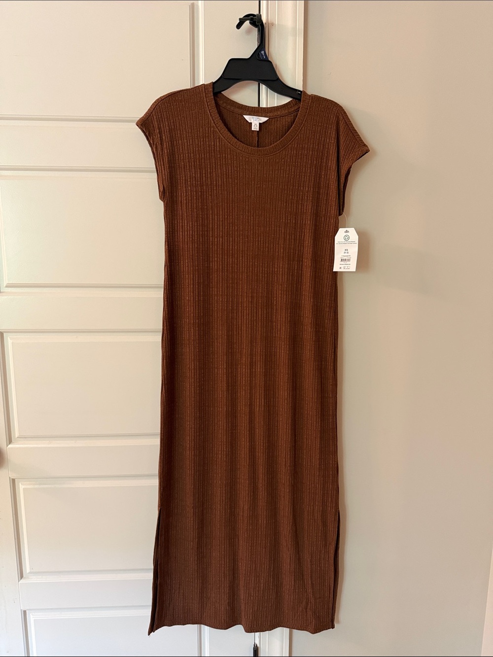 Time and Tru Brown Rib Knit Maxi Dress